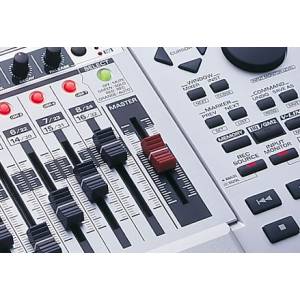 Controller MIDI e scheda audio EDIROL UR80