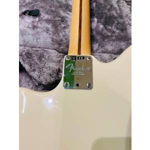 CHITARRA ELETTRICA FENDER American Pro Jazz Master