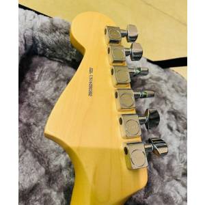 CHITARRA ELETTRICA FENDER American Pro Jazz Master