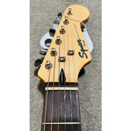 CHITARRA ELETTRICA FENDER SQUIER BULLET STRAT