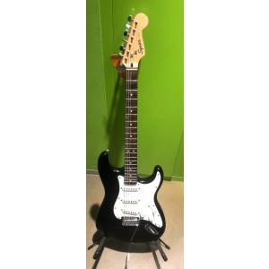 FENDER SQUIER BULLET STRATOCASTER BK