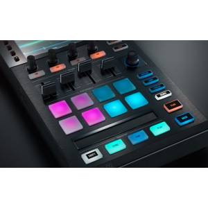 CONTROLLER NATIVE INSTRUMENTS TRAKTOR KONTROL D2