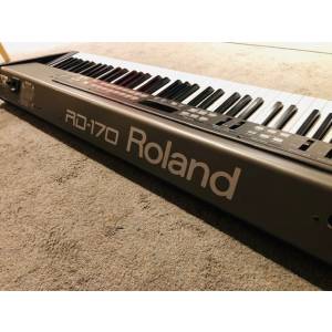STAGE PIANO ROLAND RD170