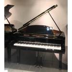 YAMAHA C3