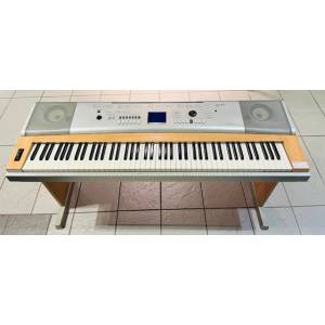 PIANOFORTE DIGITALE YAMAHA DGX620