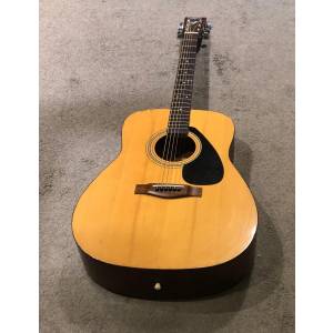 Chitarra acustica YAMAHA F310