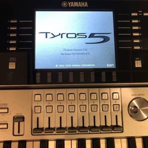 Tastiera Arranger Professionale YAMAHA Tyros 5